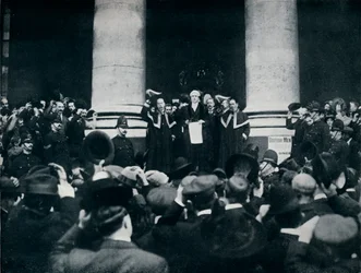 Reading the Proclamation of the War Against Turkey from the Royal Exchange, London