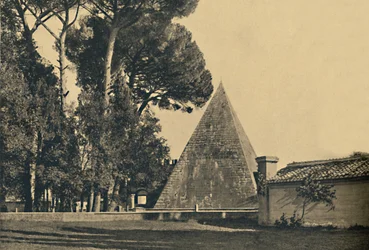 Roma - Sepulchal Pyramid of Caius Caestius - Gate of Saint Paul on the Ostia Road