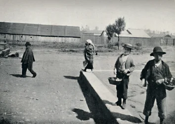 The Indians Object to Photography