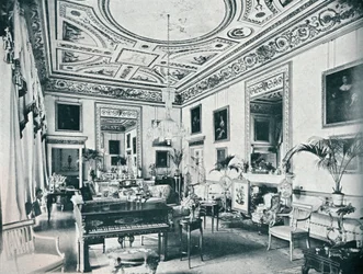 The Salon, Avington