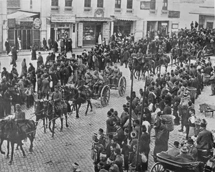 Turkish artillery leaving Constantinople on active service