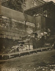 Wapping Old Stairs, Where the Watermen Plied