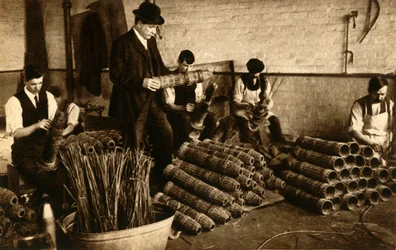 Weaving Baskets for Artillery Shells, Nottingham, First World War, 1914-1918, 1933