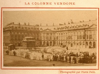 Commune of Paris (1871): destruction of the Vendome column in May 1871