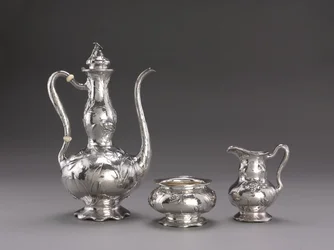 Martelé Coffee Service: Coffee Pot, c.1900-1910