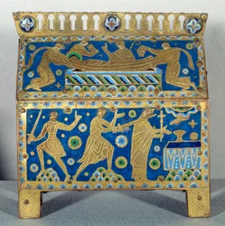 Object of art: Enamel hunting scene, gold and copper of Saint Thomas Becket (1118-1170), Archbishop of Canterbury. It is decorated with depictions of the assassination of the Archbishop on 29/12/1170 in Canterbury Cathedral and his funeral. About 1220.