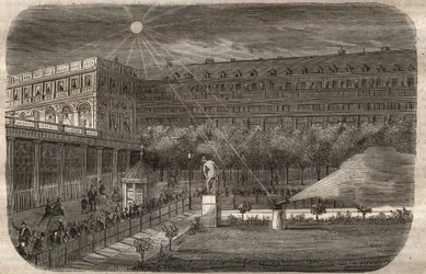 The noon gun at the Palais Royal in Paris