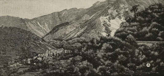 View of Torano near Carrara, Italy, in the background, a marble quarry, engraving from a photograph by A Noak from L