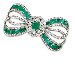 Bow brooch