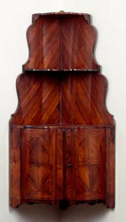 Furniture: corner cabinet with wooden shelves. 1740 approx. Dim. 80 cm Private collection