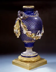 Vase with fish tail in hard porcelain. Around 1765-1770. Paris. Musee du Louvre