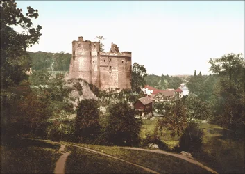 Clisson: the Castle - c. 1900