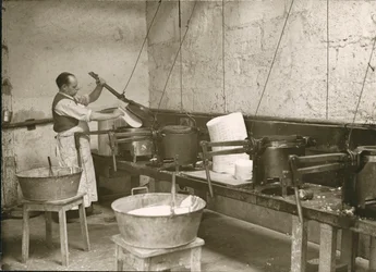Laboratoire Metadier: A Man Prepares the Moulds for Making Kalmine