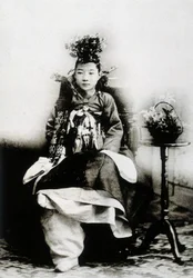 Korean woman in Traditional wedding dress