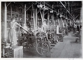 Manufacture of packaging at the Van Houten chocolate factory - photography, late 19th century