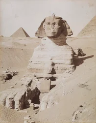 The Sphinx and the Great Pyramid of Cheops in the background, Cairo, El Giza