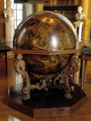 The celestial globe of Coronelli to the meridian of Gatellier. This globe was made by the Franciscan monk Vincenzo Coronelli (1650-1718). Institut de France, Paris.