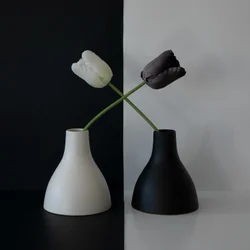 Black White Tulip Balance