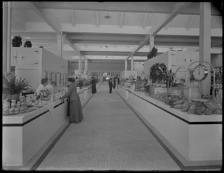Interior View of the 95th Street Market Looking South, New York City, October 22, 1915